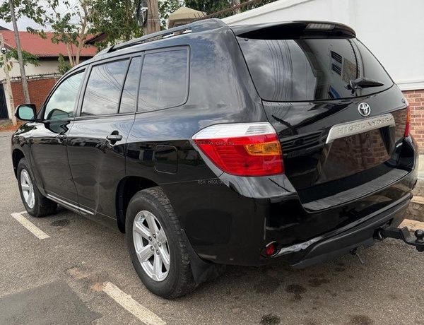 FOREIGN USED TOYOTA HIGHLANDER 2010 FOR SALE IN LAGOS