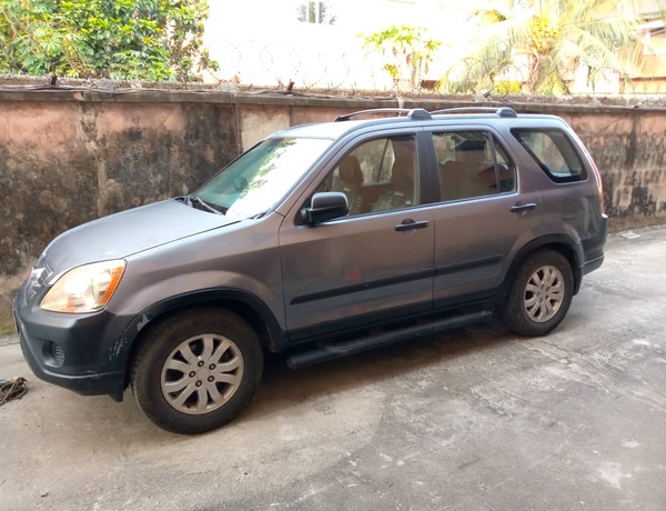 Neat Honda CRV 2006 for Sale In Lagos