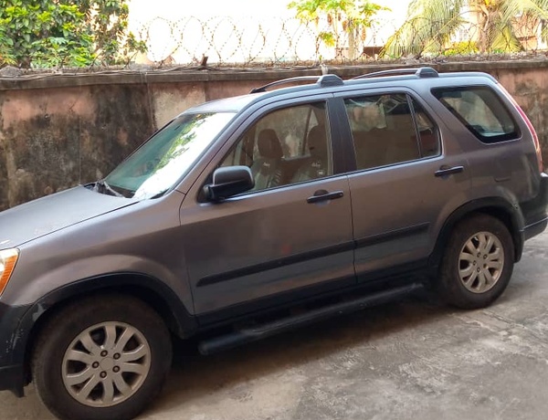 Neat Honda CRV 2006 for Sale In Lagos