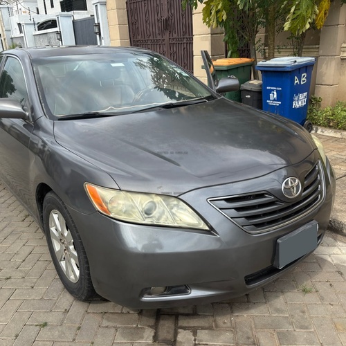 Buy and Drive Toyota Camry XLE 2009 in Lagos