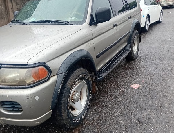 Mitsubishi Montero Sport 2000 Jeep In Lagos
