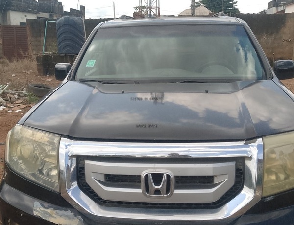 Nigerian Used Honda Pilot 2010 in Lagos