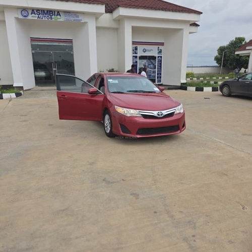Foreign Used Toyota Camry 2014 for Sale In Lagos