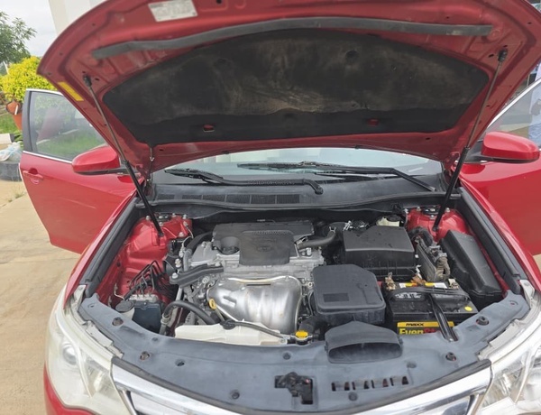 Foreign Used Toyota Camry 2014 for Sale In Lagos