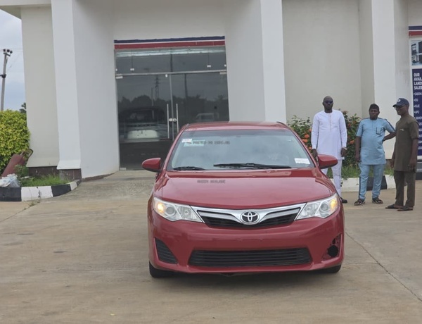Foreign Used Toyota Camry 2014 for Sale In Lagos