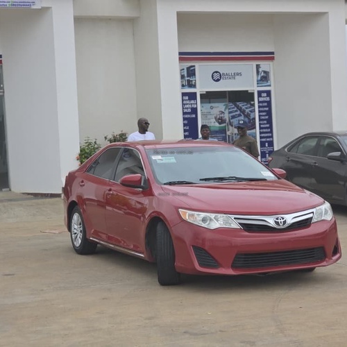 Foreign Used Toyota Camry 2014 for Sale In Lagos