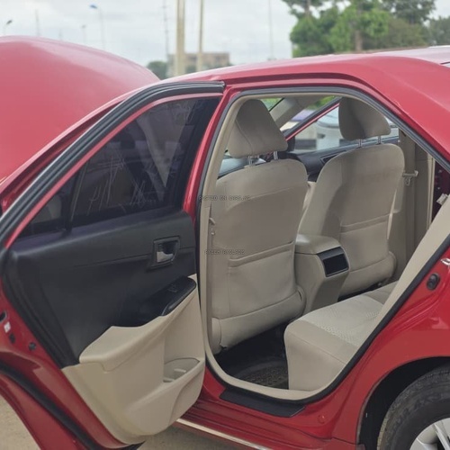 Foreign Used Toyota Camry 2014 for Sale In Lagos