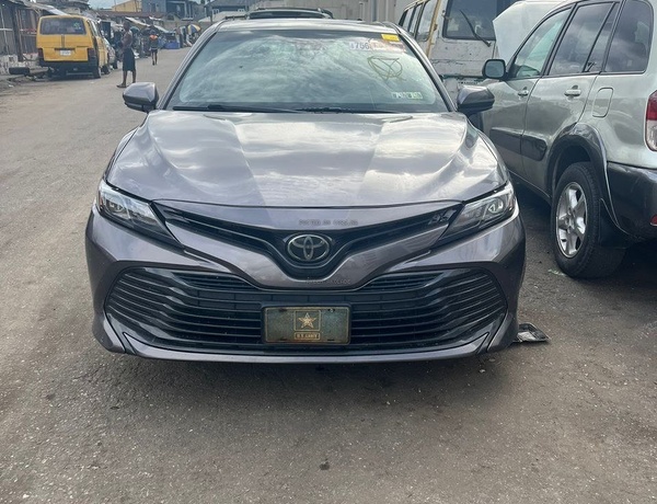 Foreign Used Toyota Camry 2019 for Sale In Abuja