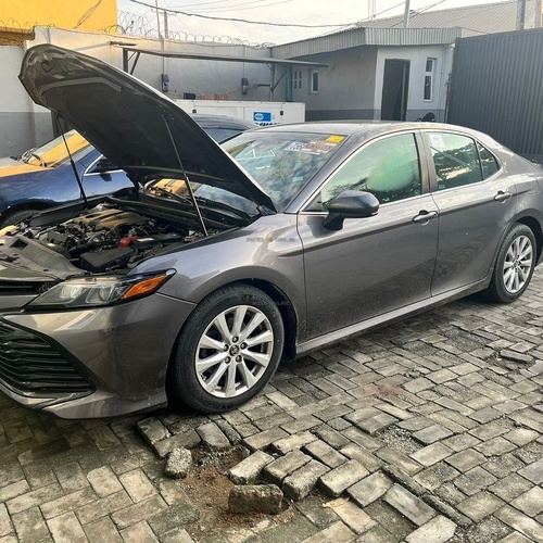 Foreign Used Toyota Camry 2019 for Sale In Abuja