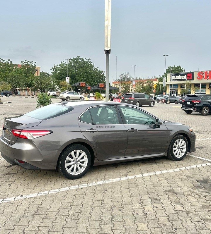 Foreign Used Toyota Camry 2019 for Sale In Abuja image