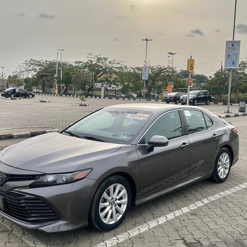 Foreign Used Toyota Camry 2019 for Sale In Abuja