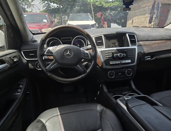 Foreign Used Mercedes Benz ML 350 2015 for Sale In Lagos
