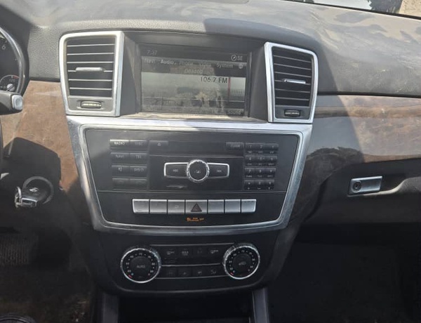 Foreign Used Mercedes Benz ML 350 2015 for Sale In Lagos