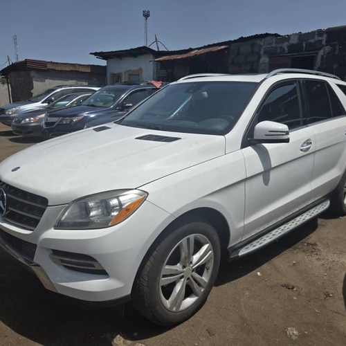 Foreign Used Mercedes Benz ML 350 2015 for Sale In Lagos