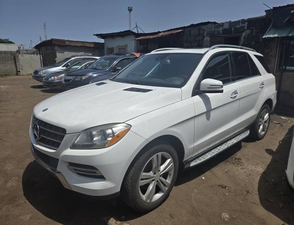 Foreign Used Mercedes Benz ML 350 2015 for Sale In Lagos