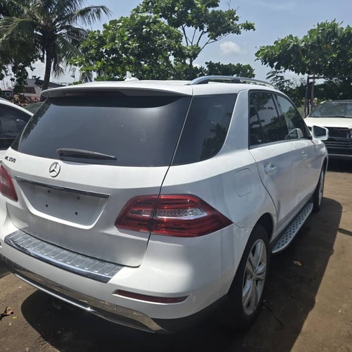 Foreign Used Mercedes Benz ML 350 2015 for Sale In Lagos