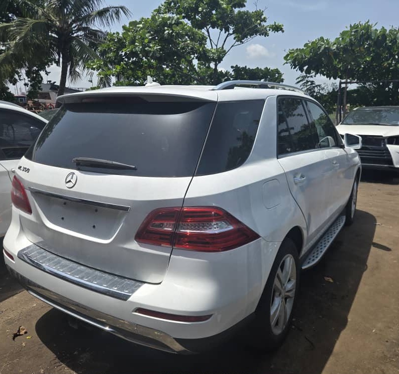 Foreign Used Mercedes Benz ML 350 2015 for Sale In Lagos image