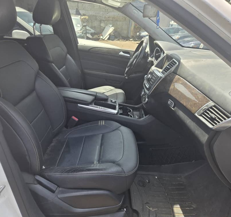 Foreign Used Mercedes Benz ML 350 2015 for Sale In Lagos image