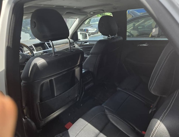 Foreign Used Mercedes Benz ML 350 2015 for Sale In Lagos
