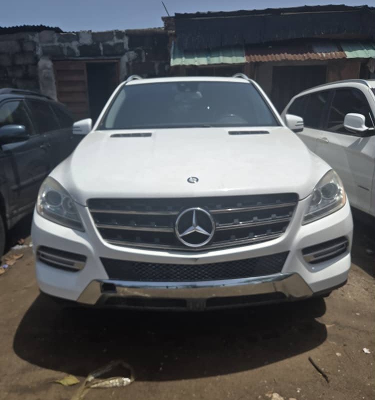 Foreign Used Mercedes Benz ML 350 2015 for Sale In Lagos image