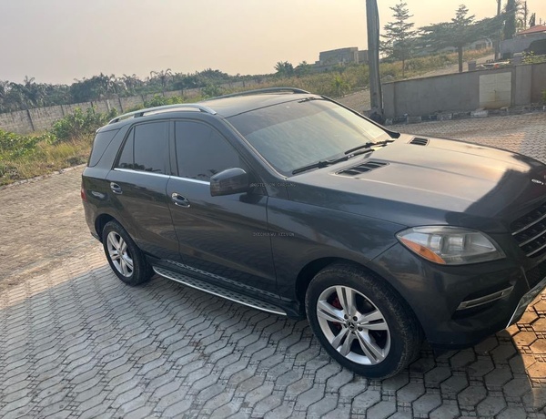 Mercedes Benz ML350 2013 For Sale In Lagos