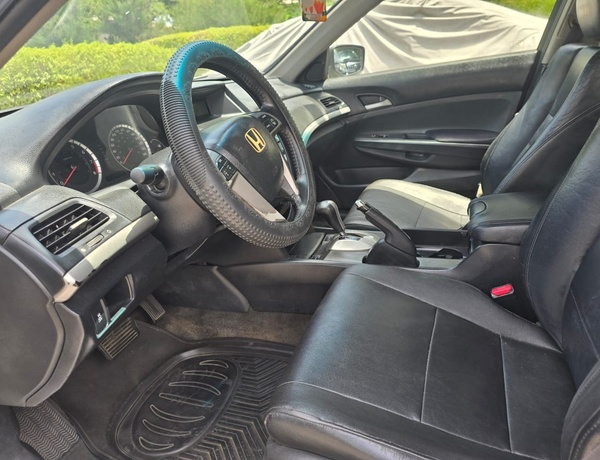 Honda Accord 2011 Nigerian used
