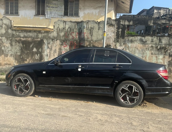 Mercedes-Benz C300 2010 for Sale