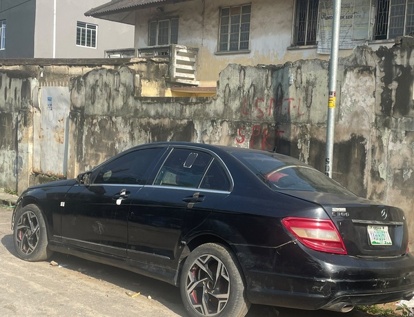 Mercedes-Benz C300 2010 for Sale