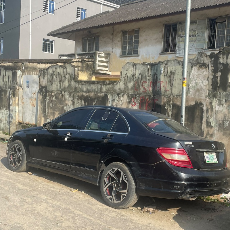 Mercedes-Benz C300 2010 for Sale image