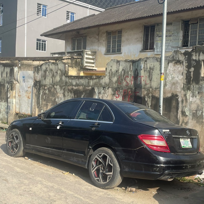 Mercedes-Benz C300 2010 for Sale image