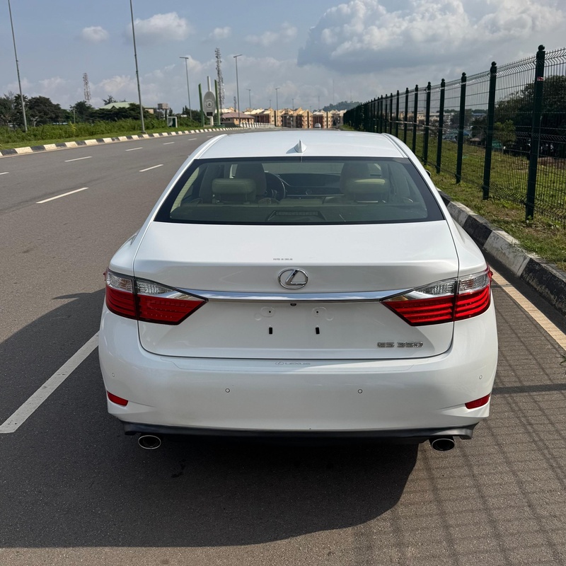 LEXUS ES350 2015 FOR SALE IN ABUJA image