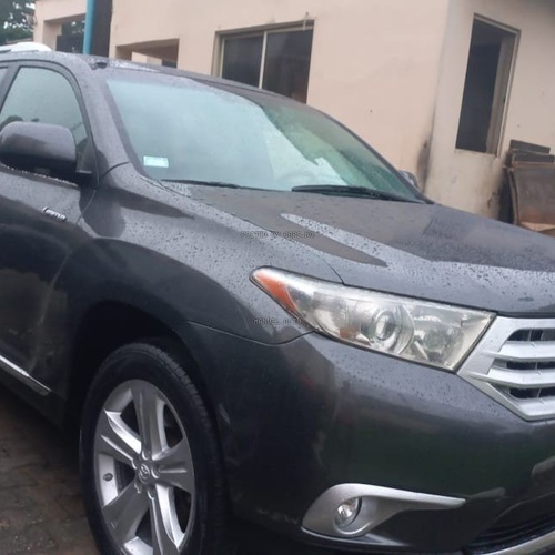 Toyota Highlander 2013 For Sale In Ikeja