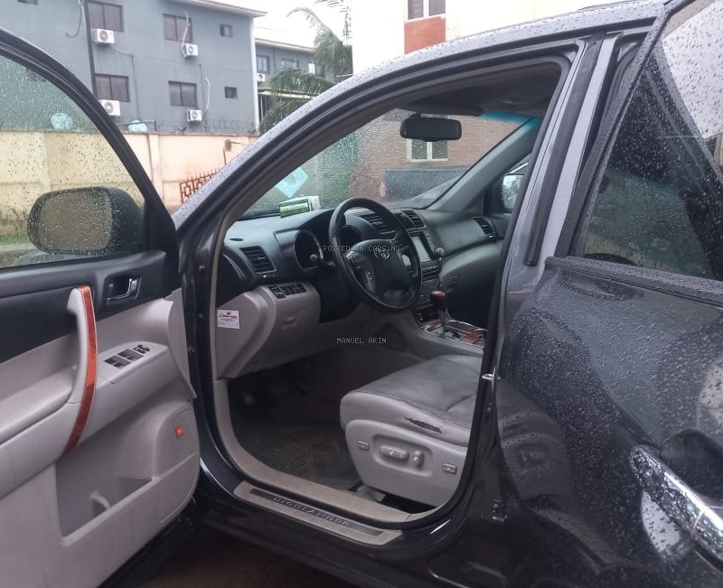 Toyota Highlander 2013 For Sale In Ikeja image