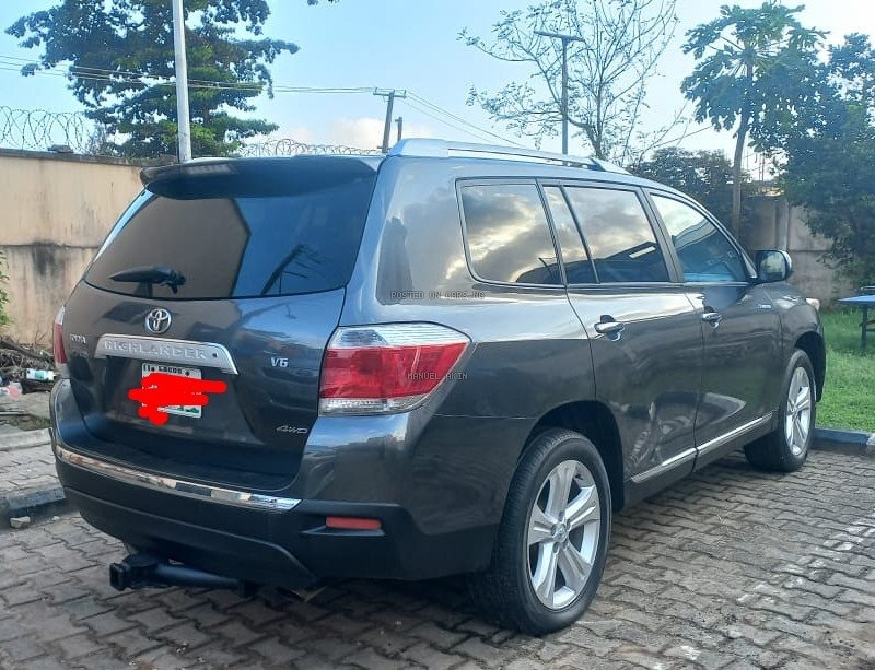 Toyota Highlander 2013 For Sale In Ikeja image