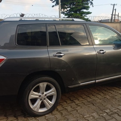 Toyota Highlander 2013 For Sale In Ikeja