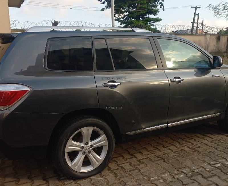 Toyota Highlander 2013 For Sale In Ikeja image