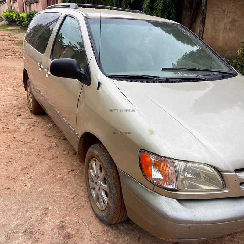Toyota Sienna 2002 For Sale In Nnewi image