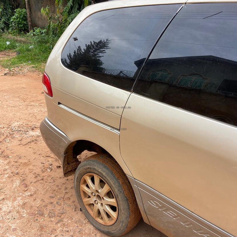 Toyota Sienna 2002 For Sale In Nnewi image