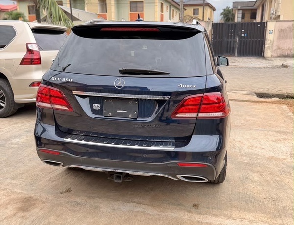 Mercedes Benz GLE 4Matic 2017 FOR SALE IN LAGOS