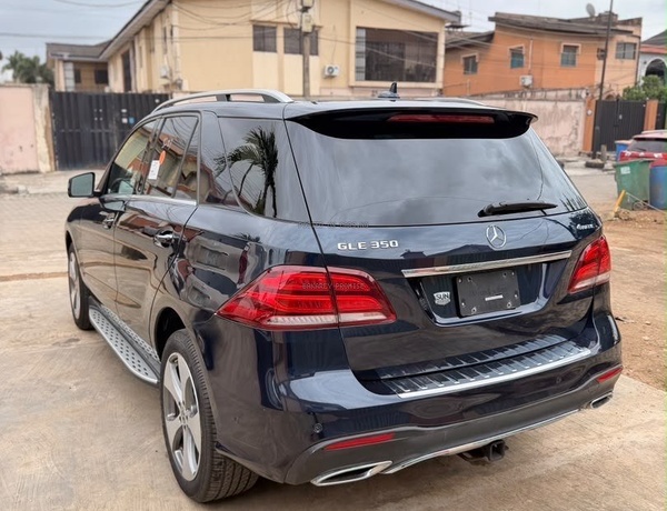 Mercedes Benz GLE 4Matic 2017 FOR SALE IN LAGOS