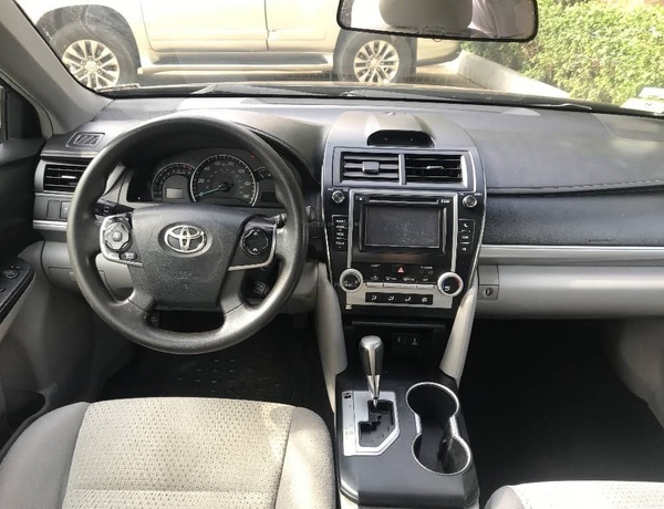 Toyota Camry 2014 LE For Sale In Lagos 
