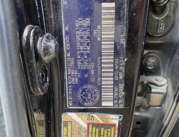 Toyota Camry 2014 LE For Sale In Lagos 