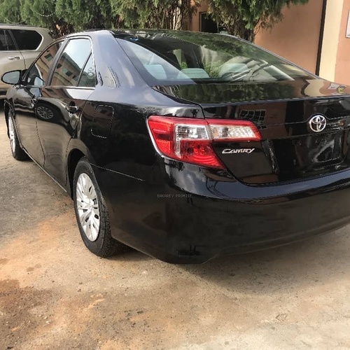 Toyota Camry 2014 LE For Sale In Lagos 