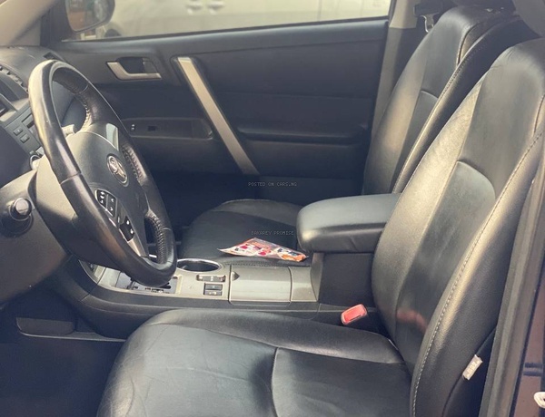 TOYOTA HIGHLANDER 2012 FOR SALE IN LAGOS