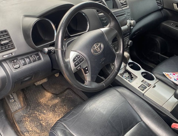 TOYOTA HIGHLANDER 2012 FOR SALE IN LAGOS