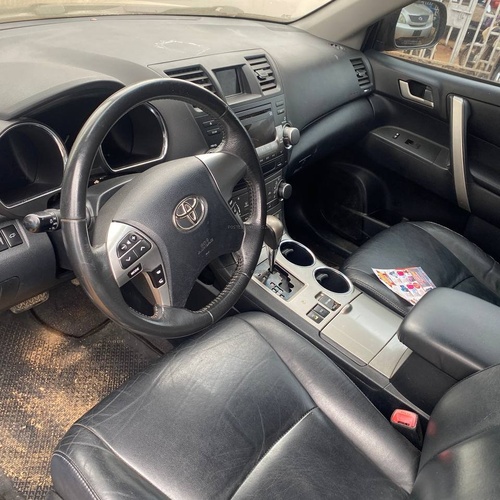 TOYOTA HIGHLANDER 2012 FOR SALE IN LAGOS