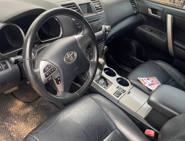 TOYOTA HIGHLANDER 2012 FOR SALE IN LAGOS