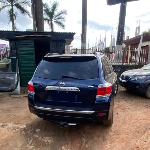 TOYOTA HIGHLANDER 2012 FOR SALE IN LAGOS