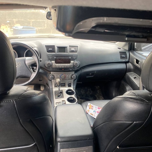 TOYOTA HIGHLANDER 2012 FOR SALE IN LAGOS