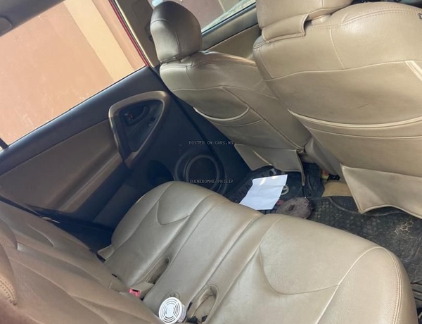Nigerian Used Toyota  RAV4 2008 V6 in Lagos